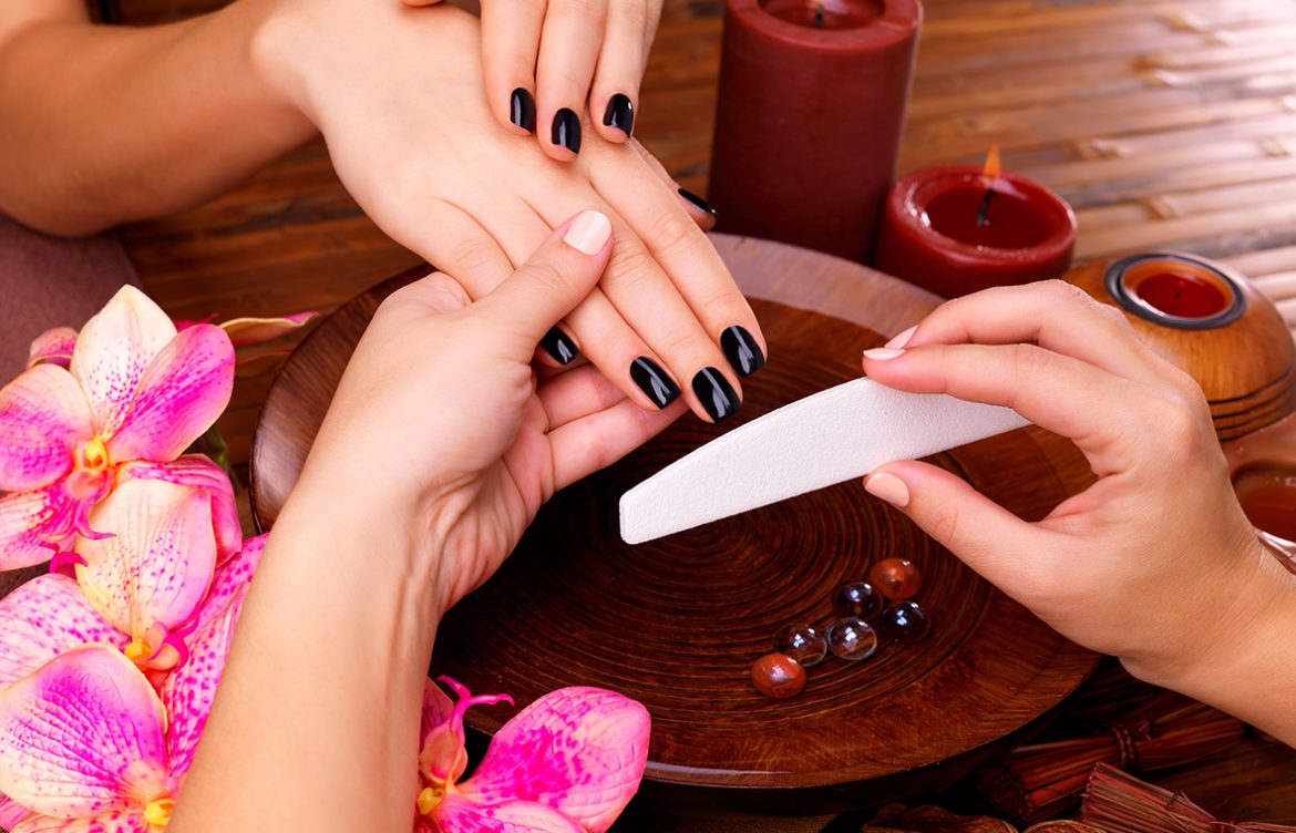 Chăm sóc vùng mắt cho người làm việc văn phòng